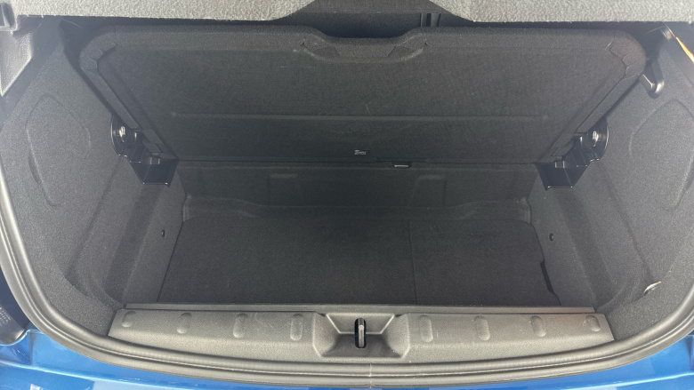 MINI Hatchback 1.5 Cooper Classic 3dr Auto Petrol Hatchback